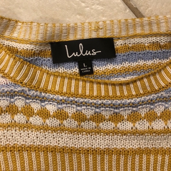 Lulu’s sweater - Picture 2 of 2